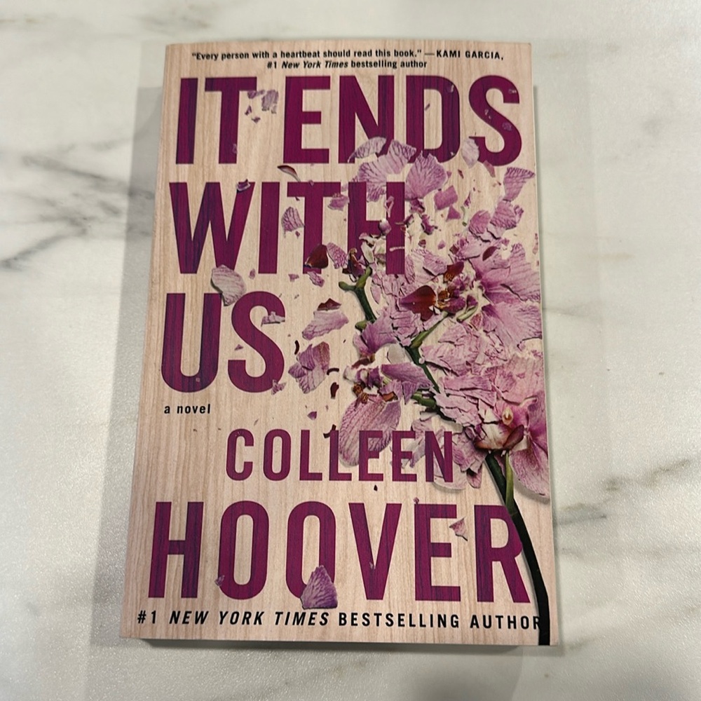 It Ends With Us by Colleen Hoover